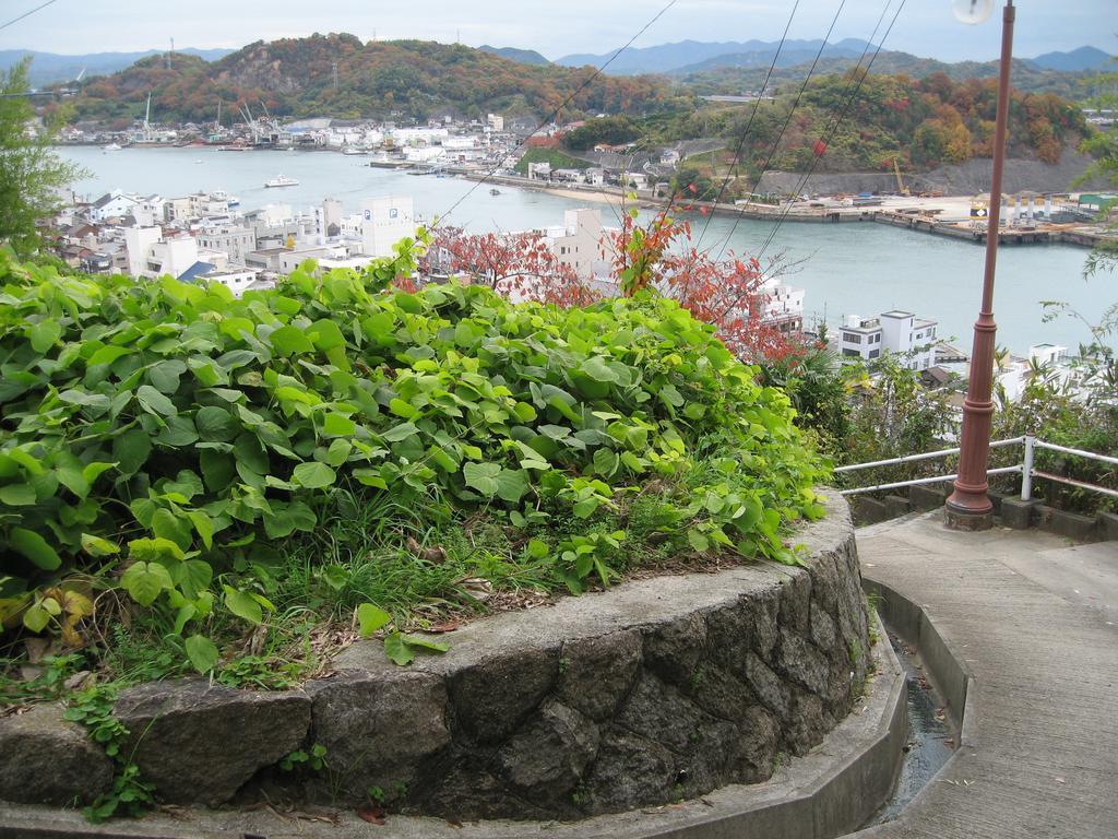 Onomichi View Hotel Seizan Екстериор снимка
