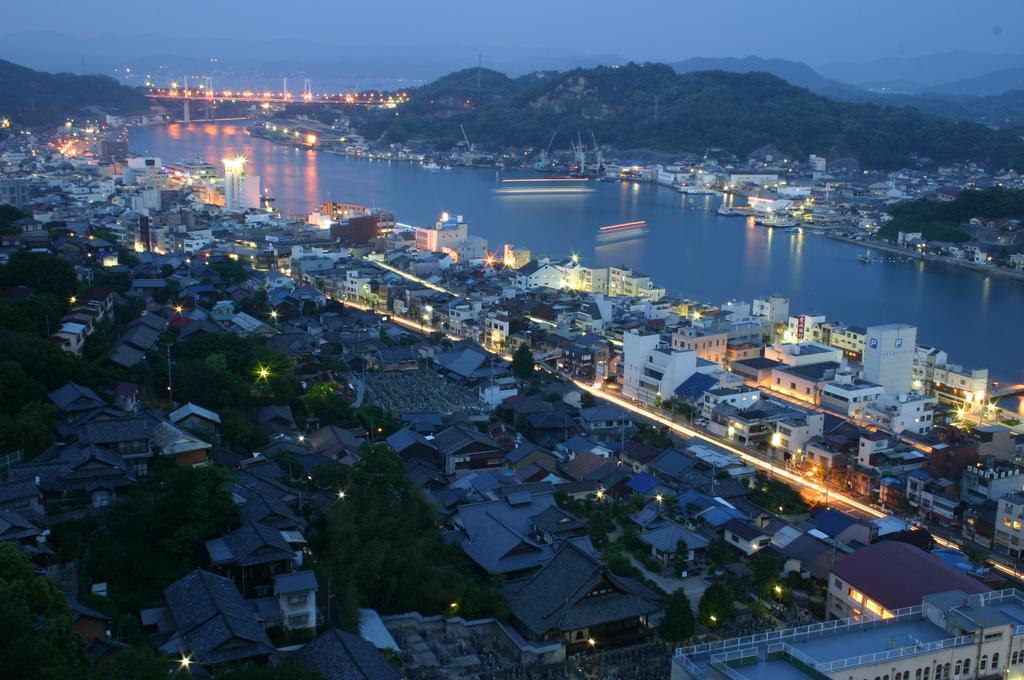 Onomichi View Hotel Seizan Екстериор снимка